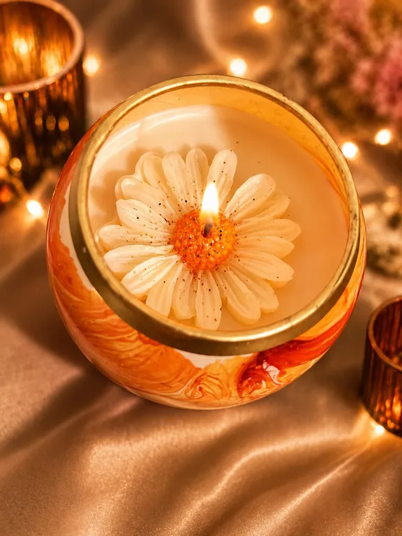 Daisy Candle